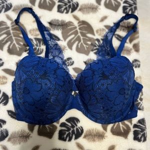VS Sexy Tee Demi bra